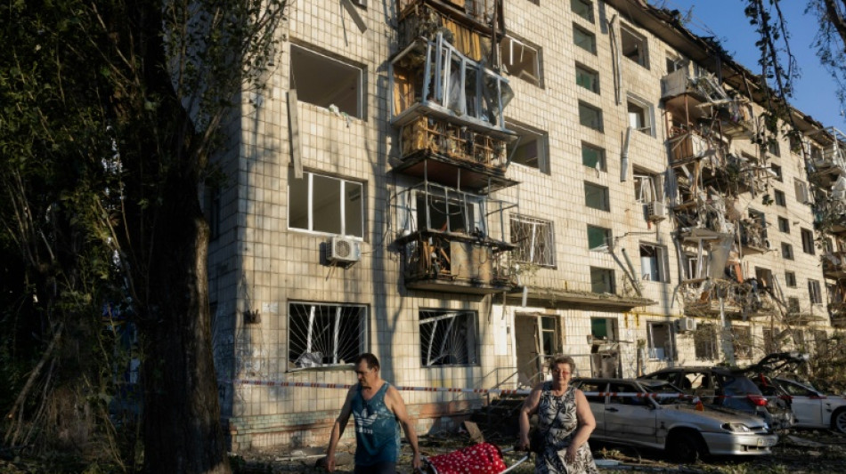  Pelo menos 30 mortos nos piores ataques russos contra Kiev desde 2022 