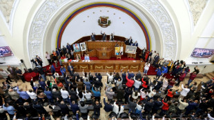 Venezuela: premi&egrave;re grande manifestation d'opposition, jour d'adoption d'une loi d'amnistie historique