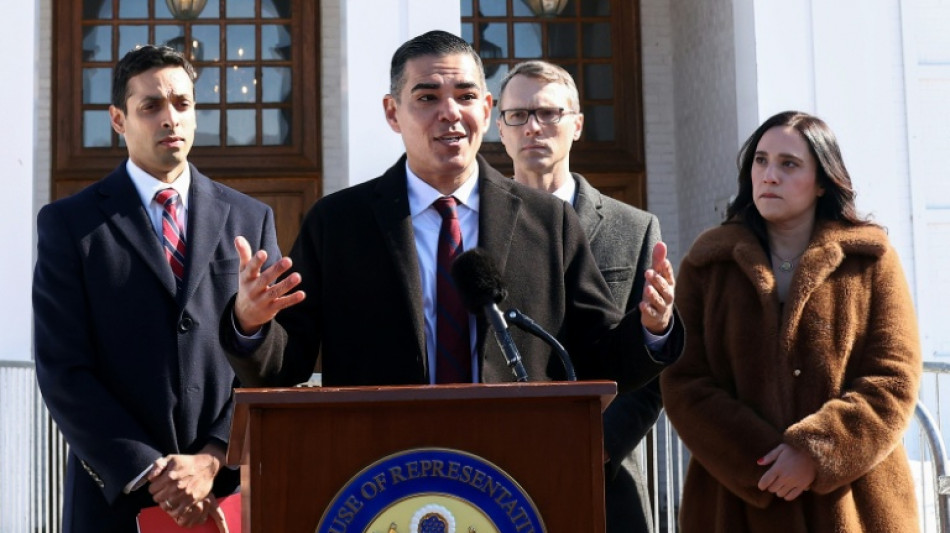  Affaire Epstein: les &eacute;poux Clinton auditionn&eacute;s, les d&eacute;mocrates veulent entendre Trump 