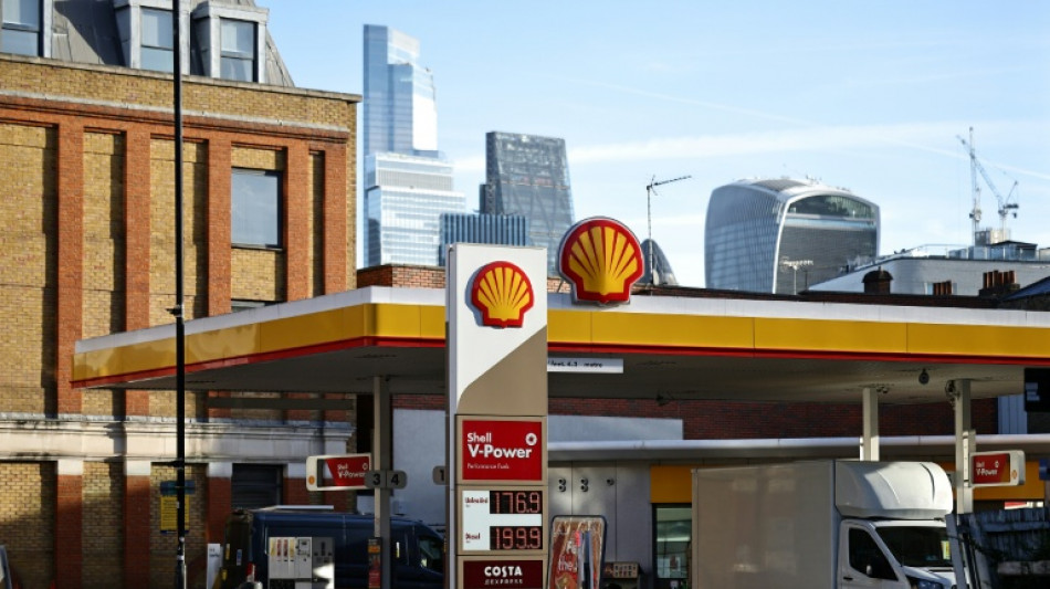  Oil majors reap bumper profits as Mideast war drives prices 