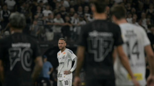 N&iacute;vel de Neymar em seus primeiros jogos no Santos come&ccedil;a a preocupar