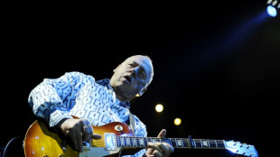 "Money for nothing": Gitarre von Mark Knopfler f&uuml;r 813.000 Euro versteigert 