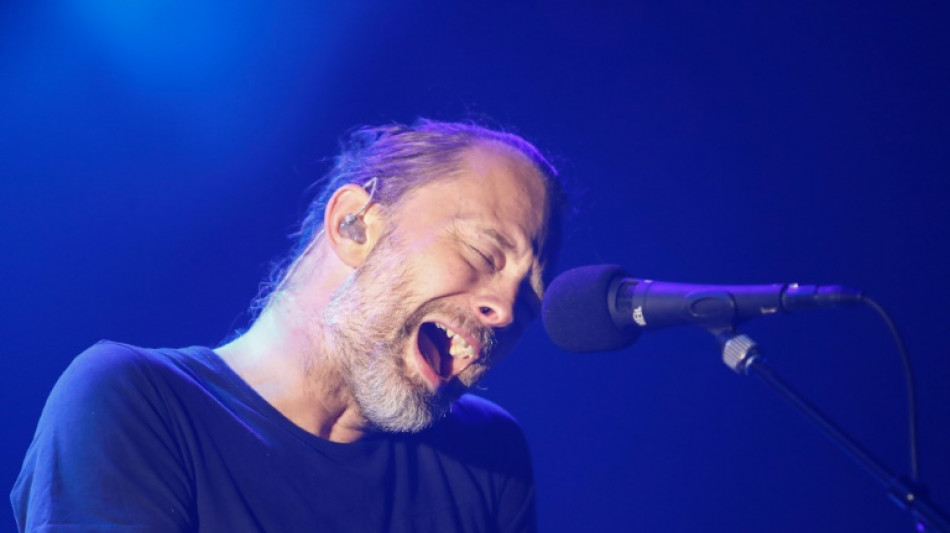 El l&iacute;der de Radiohead se enfrenta en Australia con un manifestante propalestino