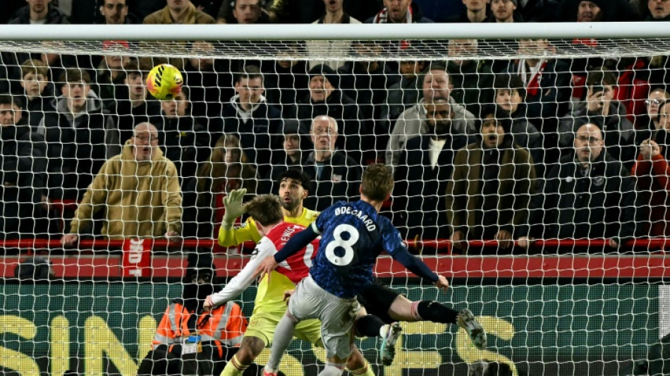  Arsenal empata com Brentford e vantagem na lideran&ccedil;a cai para 4 pontos 