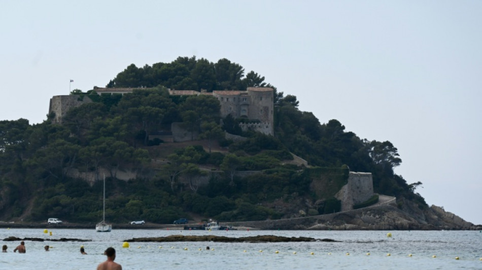 Merz vor dem deutsch-franz&ouml;sischen Ministerrat in Macrons Sommerresidenz