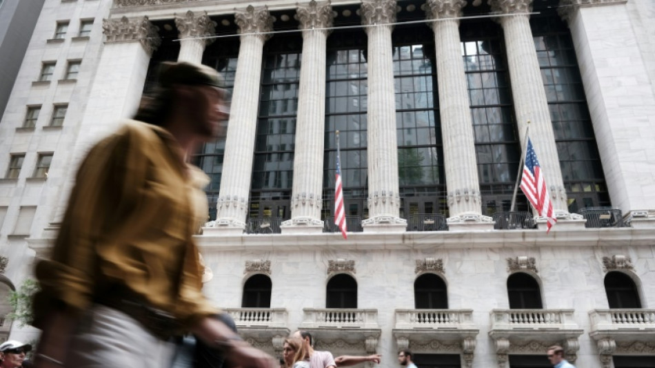 Wall Street ouvre en baisse, consolide apr&egrave;s un bon d&eacute;but d'ann&eacute;e