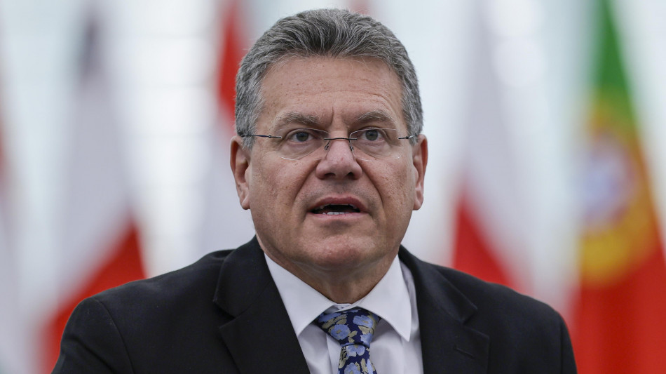 Sefcovic vede Wang, 'al lavoro per summit Ue-Cina'