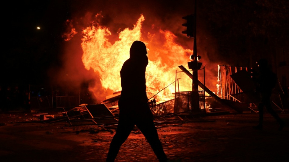  1200 Festnahmen bei Ausschreitungen in Frankreich - 150 Polizisten verletzt 