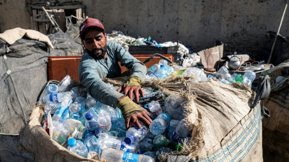 Momentum sagging at UN plastic pollution treaty talks