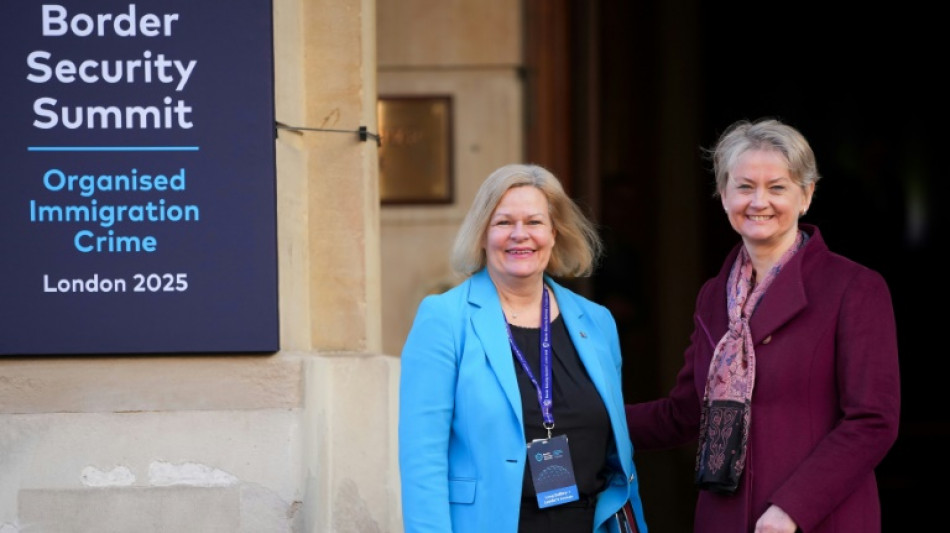 Konferenz in London: Starmer und Faeser fordern engere Zusammenarbeit gegen Schleuserbanden