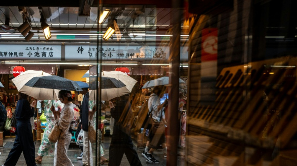  Zwei St&uuml;rme im Anmarsch: Mehr als hundert Fl&uuml;ge in Japan gestrichen 