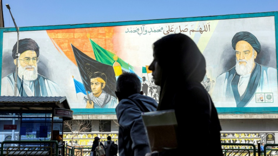  La sombra de la guerra acecha las noches y las conversaciones en Teher&aacute;n 