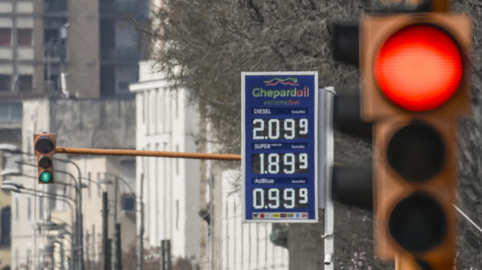  Cgia, esborsi da 350 euro a famiglia per i rincari per petrolio e gas 