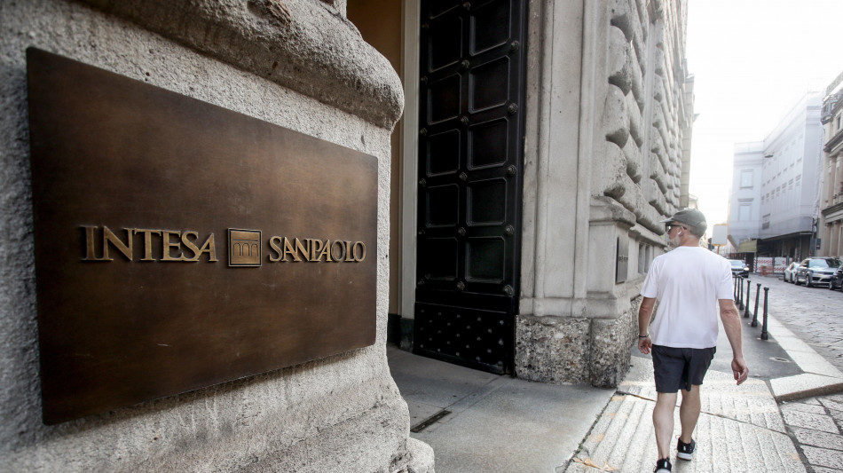  Intesa aumenta di 0,25 euro il corrispettivo cash dell'Opas su Mps 