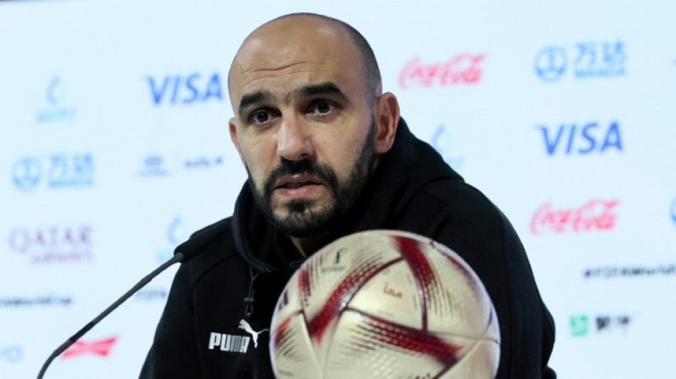 Mondial: "On est peut-&ecirc;tre fou", le "show" Regragui avant France-Maroc