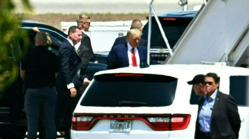 Trump est &agrave; New York pour une comparution en justice historique