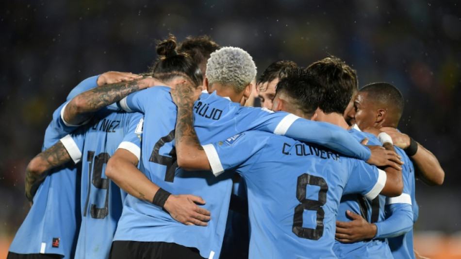 Uruguai bate Bol&iacute;via (3-0) em casa na volta de Su&aacute;rez e &eacute; l&iacute;der provis&oacute;rio das Eliminat&oacute;rias
