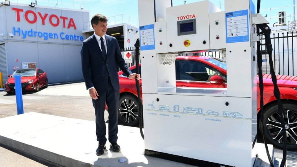  Australia's Liberals elect net zero opponent as new leader 