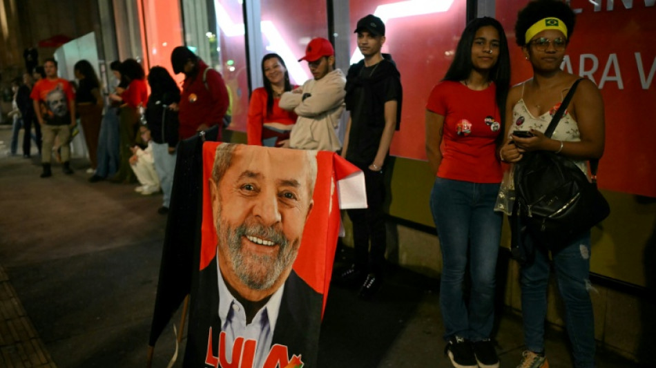  Apesar da dificuldade, 'lulistas' confiam em virada contra Fl&aacute;vio Bolsonaro 