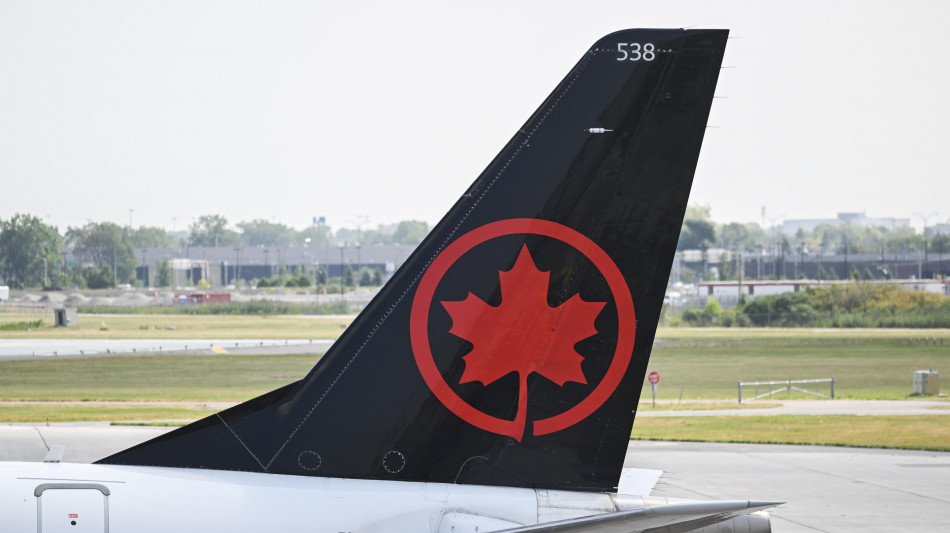 Air Canada riprende voli dopo l'intervento del governo