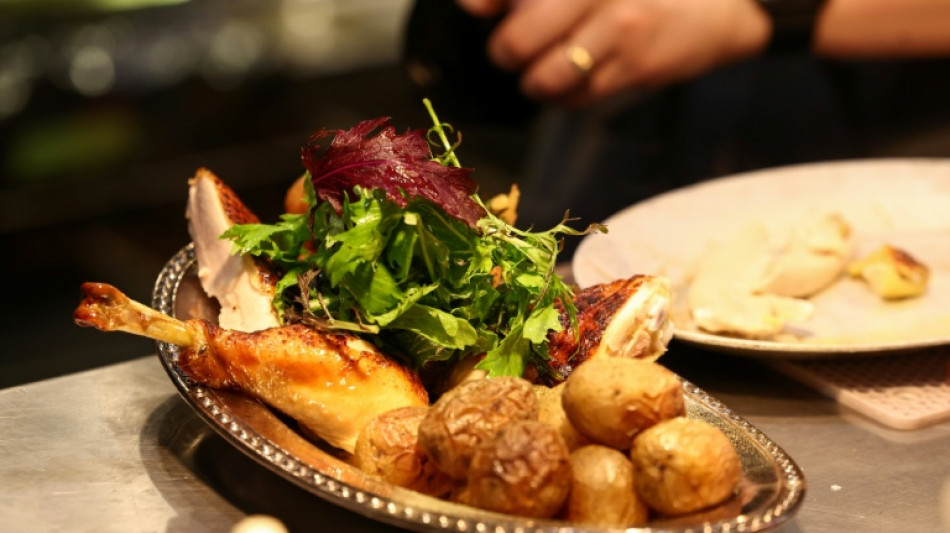  A New York, un demi-poulet &agrave; 40 dollars dans un restaurant relance le d&eacute;bat sur le co&ucirc;t de la vie 