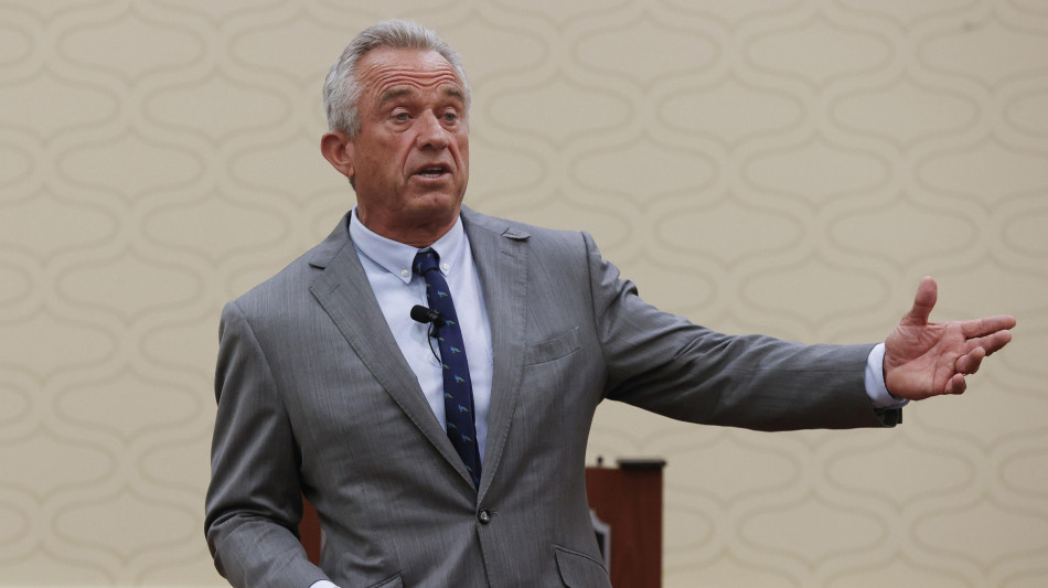 'Molest&ograve; la babysitter', Robert Kennedy jr nella bufera