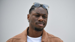 Poursuivi sur l'autoroute, le rappeur Tiakola percute un commissariat et finit en garde &agrave; vue