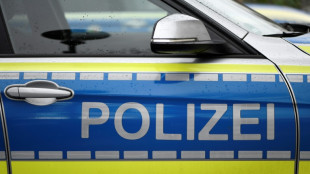 25-Jähriger wird bei Unfall auf Autobahn 3 auf Fahrbahn geschleudert und stirbt