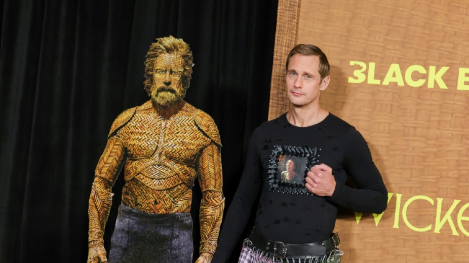  Alexander Skarsgard y su claustrof&oacute;bica transformaci&oacute;n en "Wicker" 