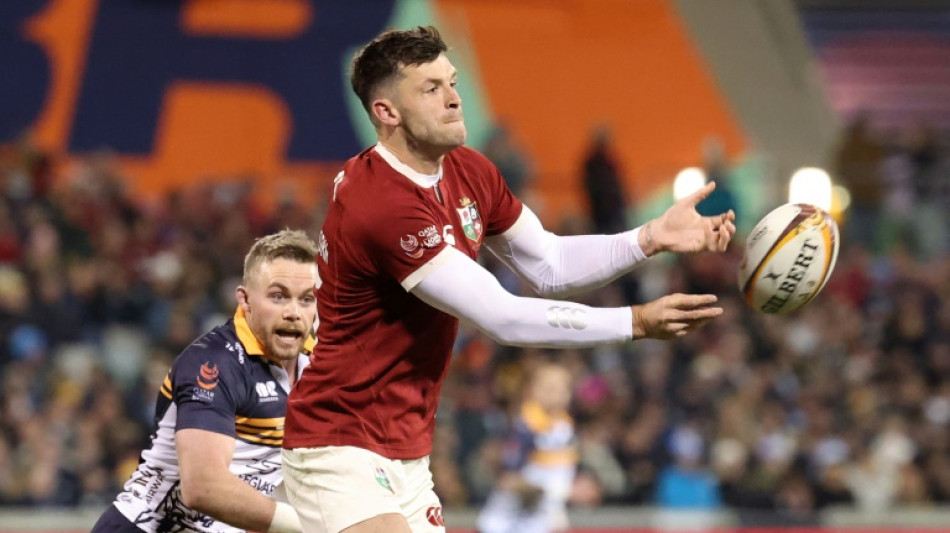 Another Lions injury worry after fullback Kinghorn limps off  