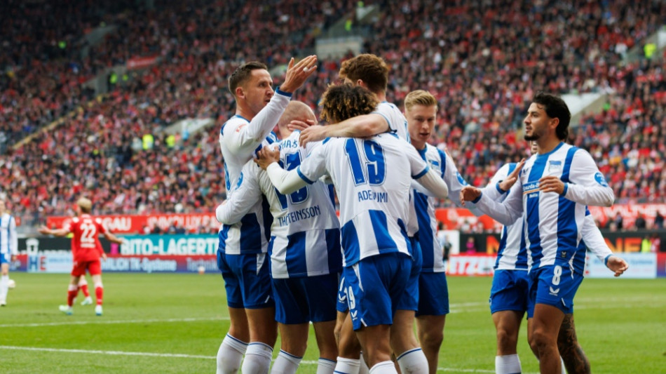  Neunter Sieg: Hertha gewinnt Spitzenspiel in Kaiserslautern 