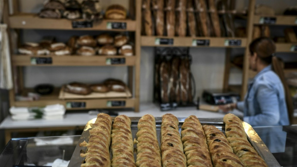 "Tout a augment&eacute;": pr&egrave;s de Paris, une boulangerie face &agrave; l'inflation