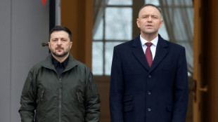 Tensions entre Varsovie et Kiev: des responsables ukrainiens rendent leurs m&eacute;dailles &agrave; la Pologne