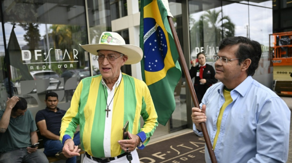 Bolsonaro afronta un postoperatorio "muy delicado y prolongado"