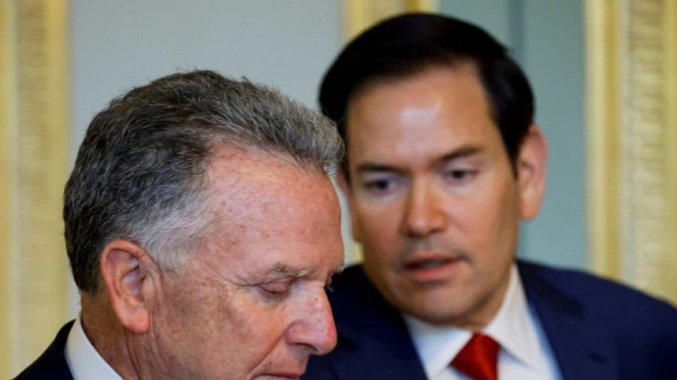 EUA prevê novas negociações com o Irã, Trump pressiona por sanções