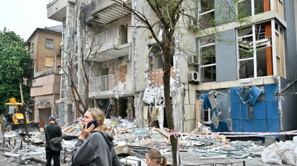 Rússia acusa Ucrânia de intensificar ataques para frustrar negociações de paz