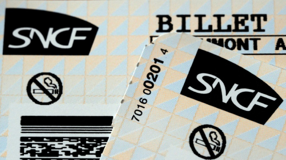 Gr&egrave;ve des contr&ocirc;leurs SNCF: malgr&eacute; l'accord, le r&eacute;veillon de No&euml;l perturb&eacute;