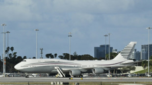 Trump dice que ser&iacute;a "est&uacute;pido" rechazar el avi&oacute;n ofrecido por Catar