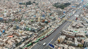 Una protesta de choferes contra la extorsión semiparaliza la capital peruana