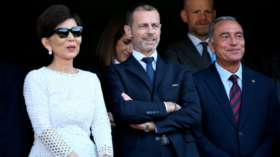  Acuerdo para la compra del Lyon por la estadounidense Michele Kang 