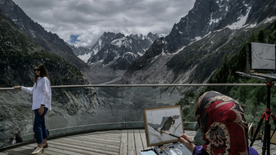  Gu&iacute;as italianos suspenden la ascensi&oacute;n del Mont Blanc por las olas de calor 