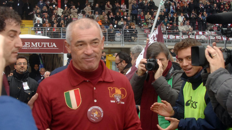  Calcio: vecchie glorie e beneficenza, il Torino celebra i 50 anni dal tricolore 