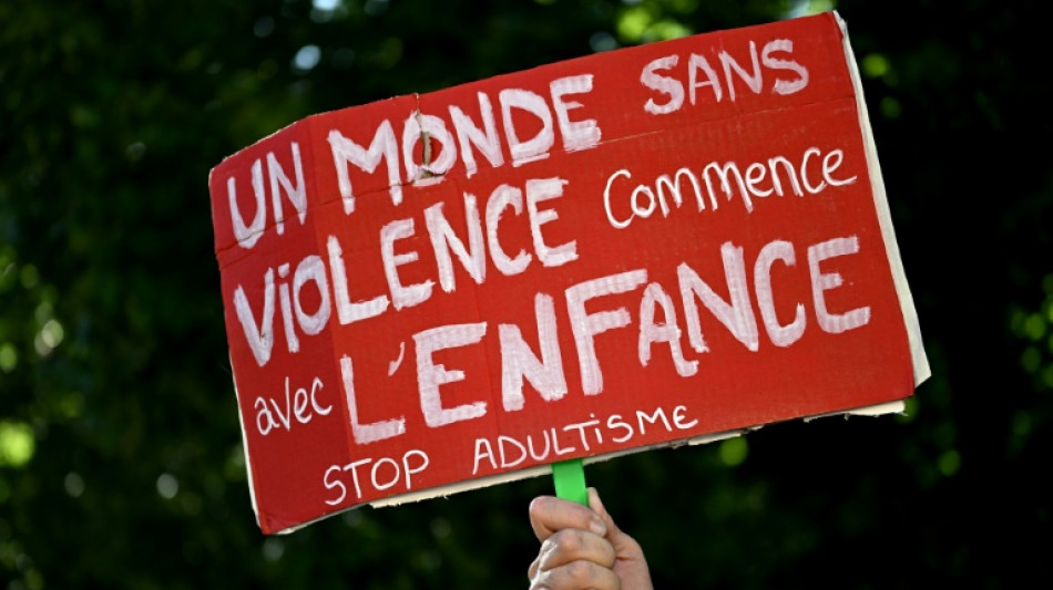  Plateforme Class&eacute;s sans suite: quand des victimes d&eacute;noncent, en ligne, leurs agresseurs 