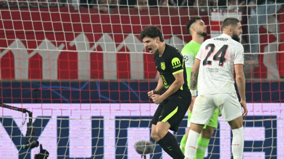  Juli&aacute;n &Aacute;lvarez acaba con su sequ&iacute;a y rescata al Atl&eacute;tico en Stuttgart 