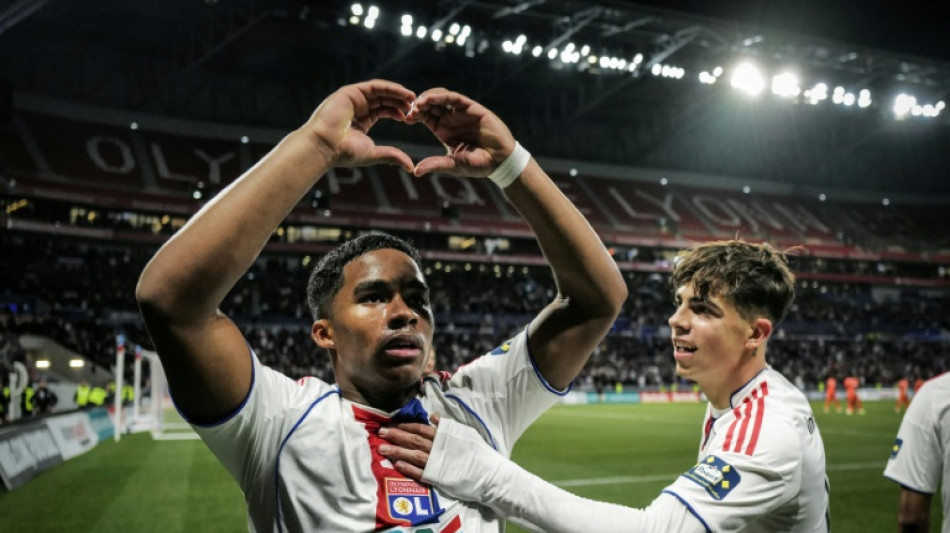  Lens cruise into French Cup quarters, Endrick sends Lyon through 
