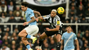 Joelinton desfalca Newcastle e Bruno Guimar&atilde;es &eacute; d&uacute;vida contra o PSG