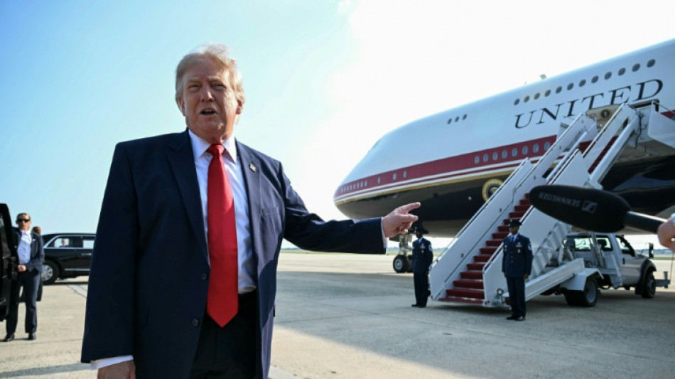  Trump meidet bei Abflug vom Nato-Gipfel Air Force One aus Katar 