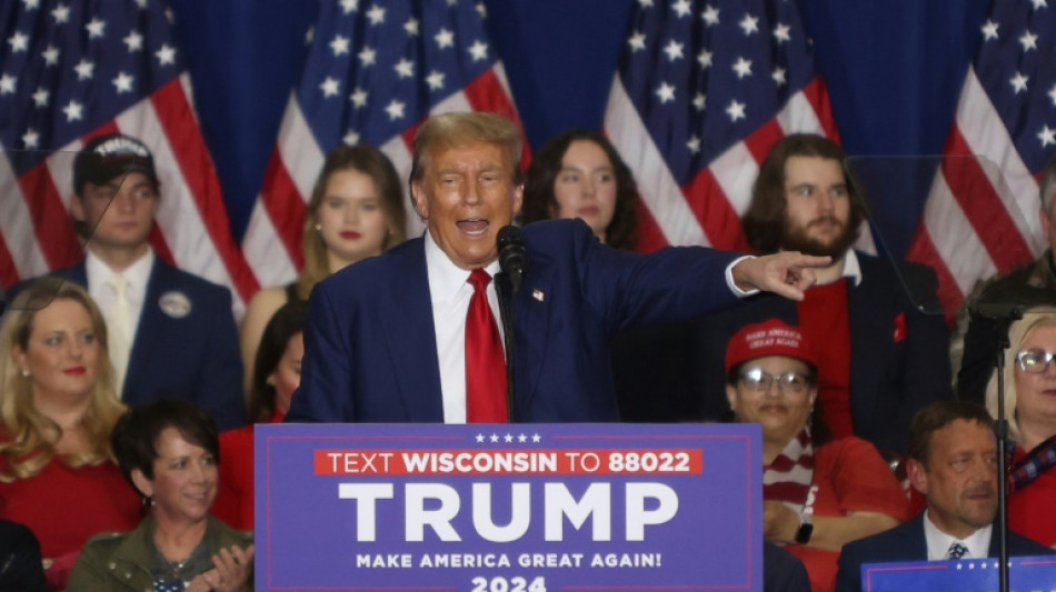 "Blutbad": Trump versch&auml;rft Attacken gegen Migranten und Bidens Grenzpolitik