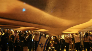 Israel&iacute;es se manifiestan contra la reforma judicial en el 75&ordm; aniversario de Israel