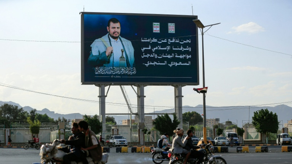  Saudi coalition strikes Yemen oil sites after Houthi attacks 